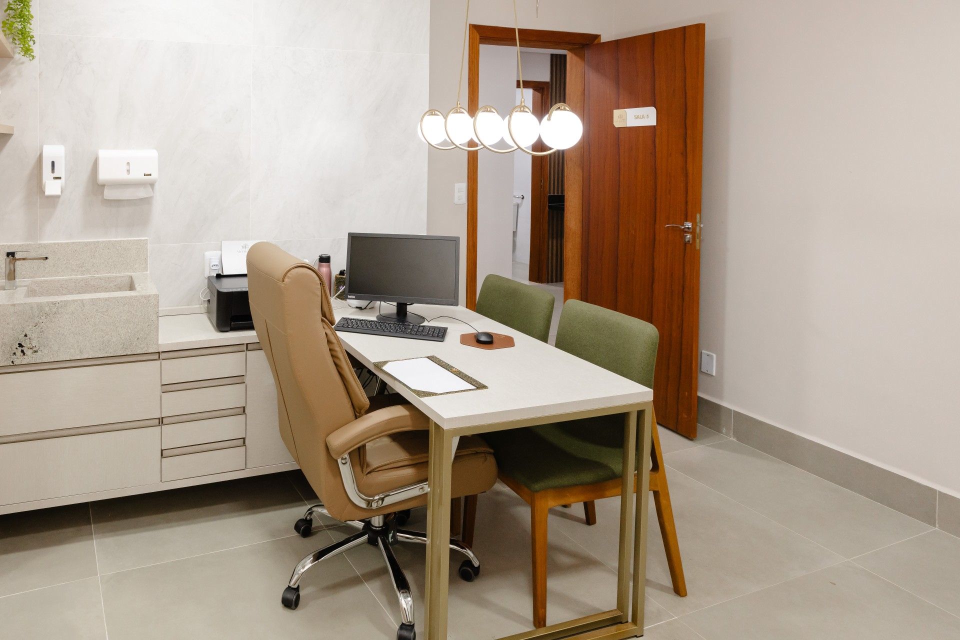 Sala da Dr. Aylanne